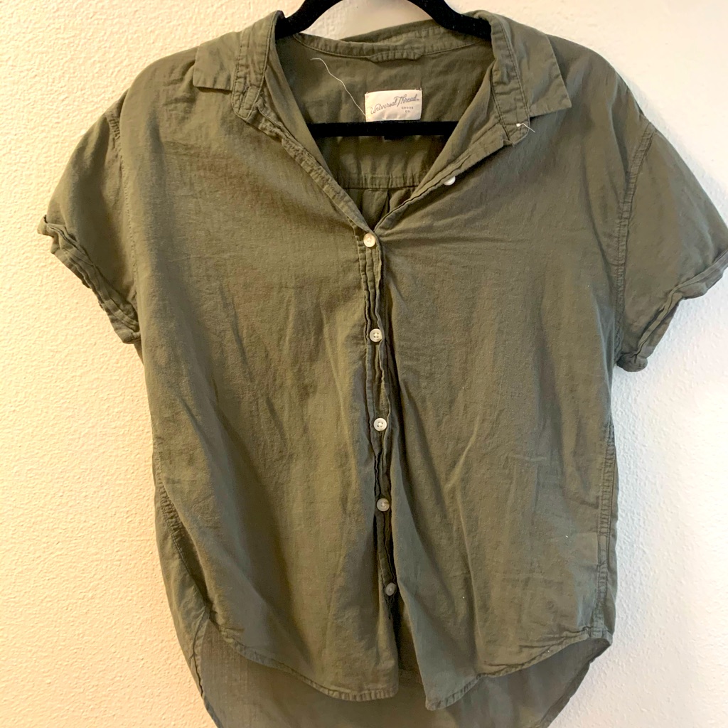 Green Button Down Crop